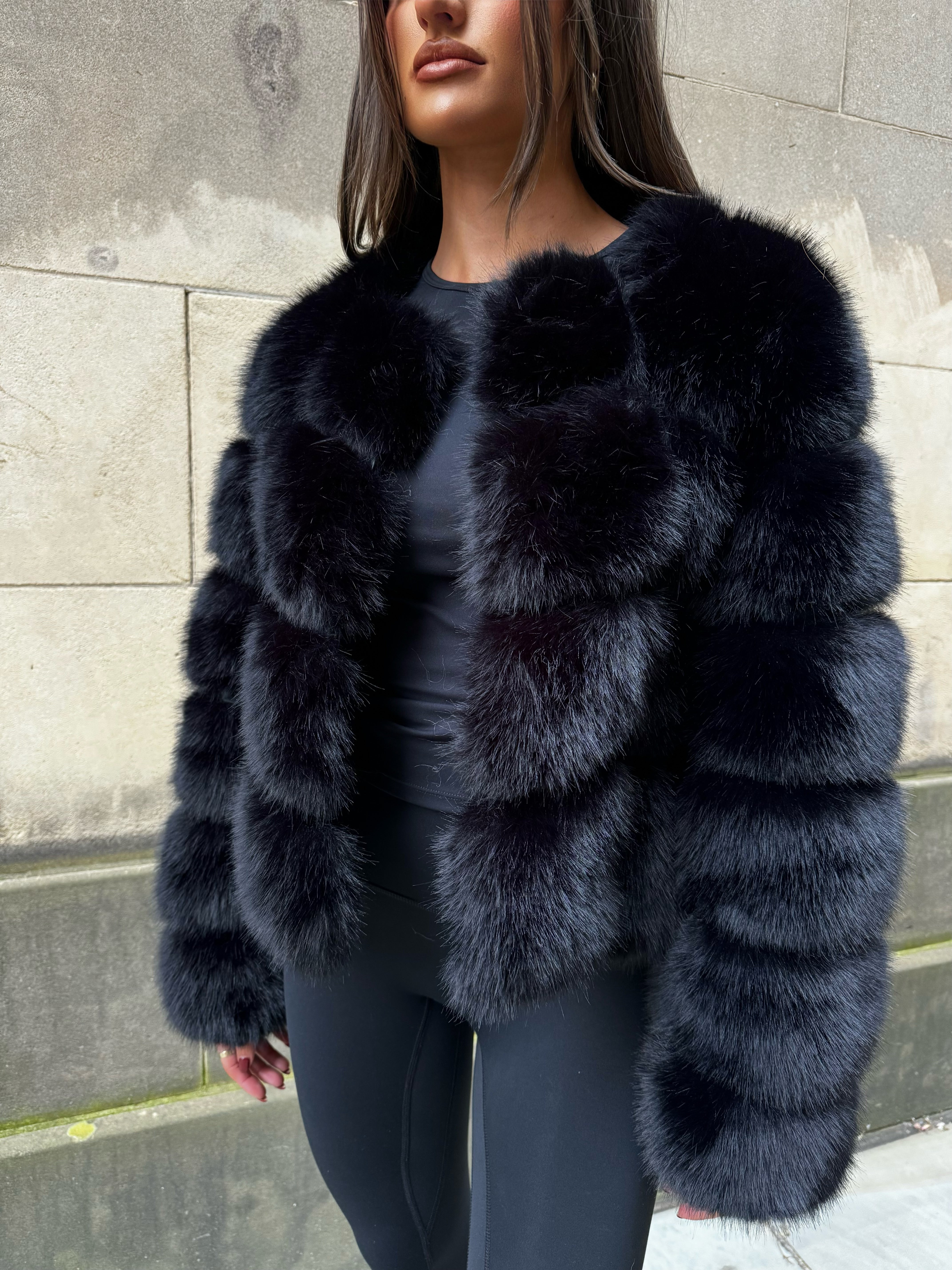 SEREN Pelzmantel Faux Fur Schwarz Kurz